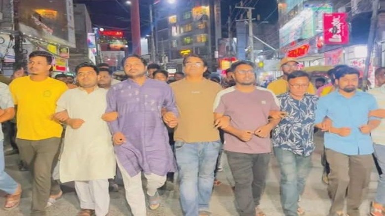 অতিরিক্ত পুলিশ মোতায়েন করে শেষ রক্ষা হয়নি। মিছিল সমাবেশ করেছে এনসিপি